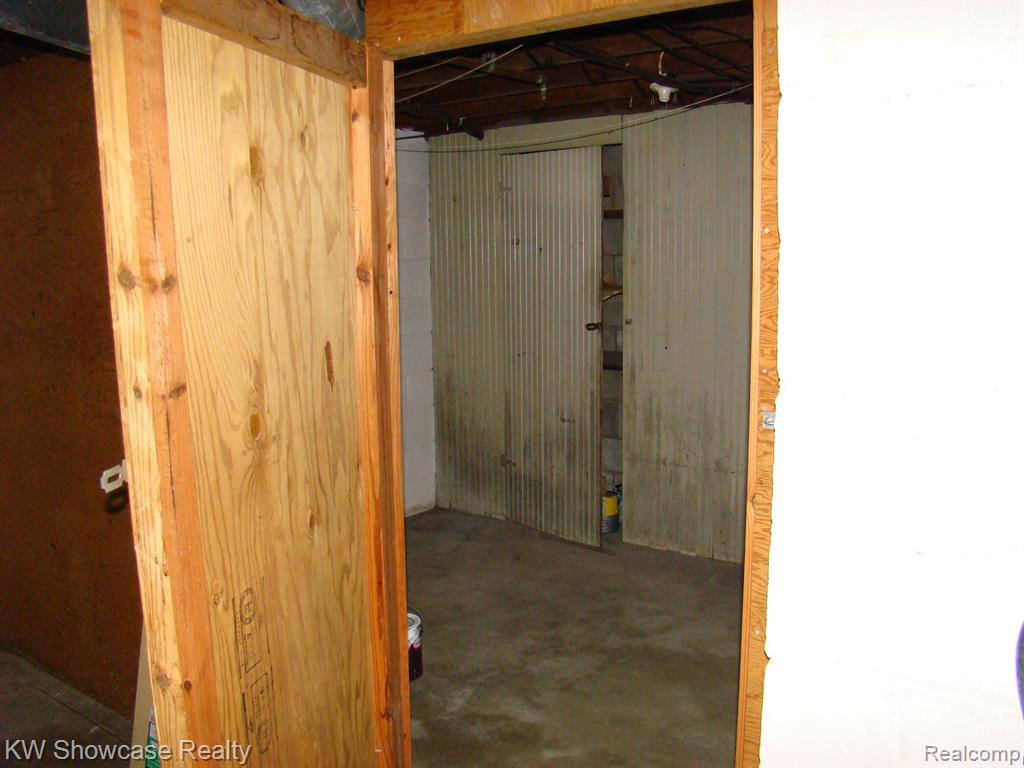 665 BLOOMFIELD, Birmingham, MI 48009 — Photo 11