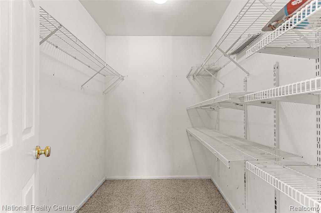 886 Millerway Drive, Fenton, MI 48430 — Photo 8