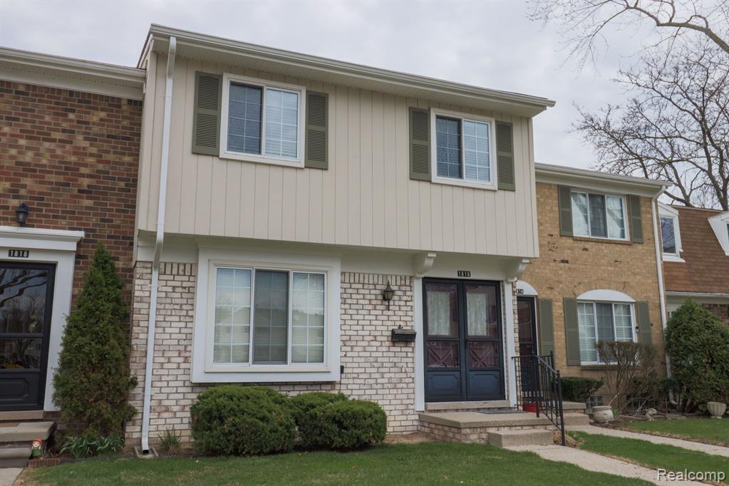 1816 SHIRE, Royal Oak, MI 48073 — Photo 2