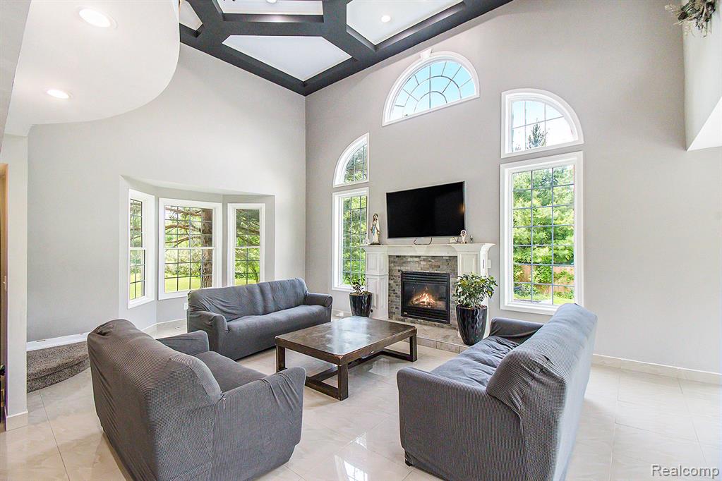 7471 Brewer Road, Flint, MI 48507 — Photo 5