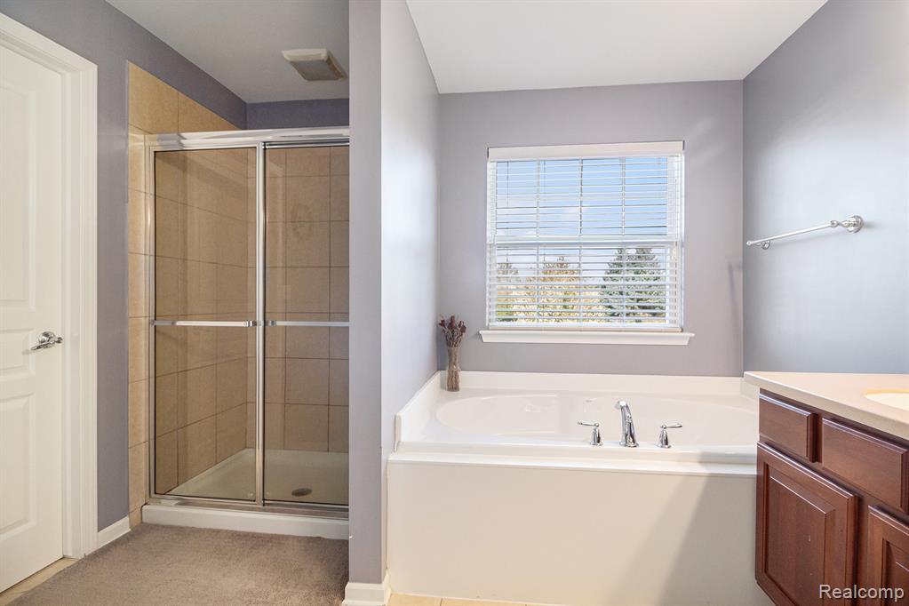 2418 Premier Lane, Canton, MI 48188 — Photo 18
