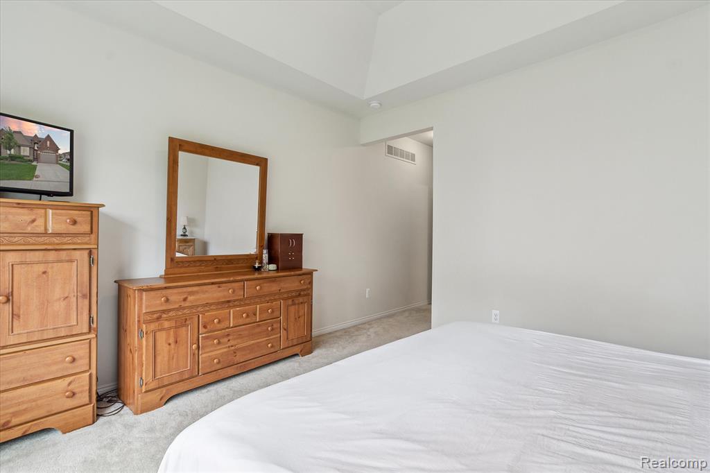 5104 Hawkseye Trace, Warren, MI 48092 — Photo 34