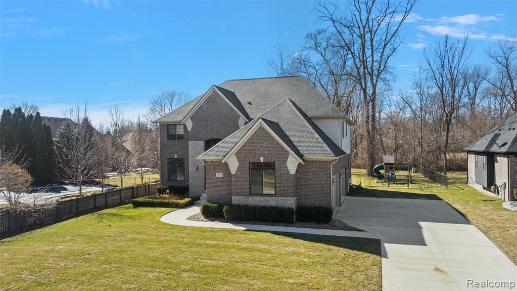 49517 White Mill Drive, Shelby Twp, MI 48317 — Photo 57