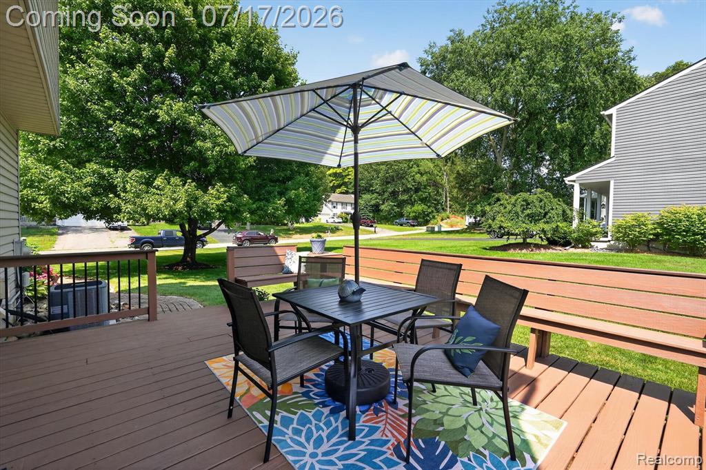 60309 Lamplighter Drive, New Hudson, MI 48165 — Photo 37