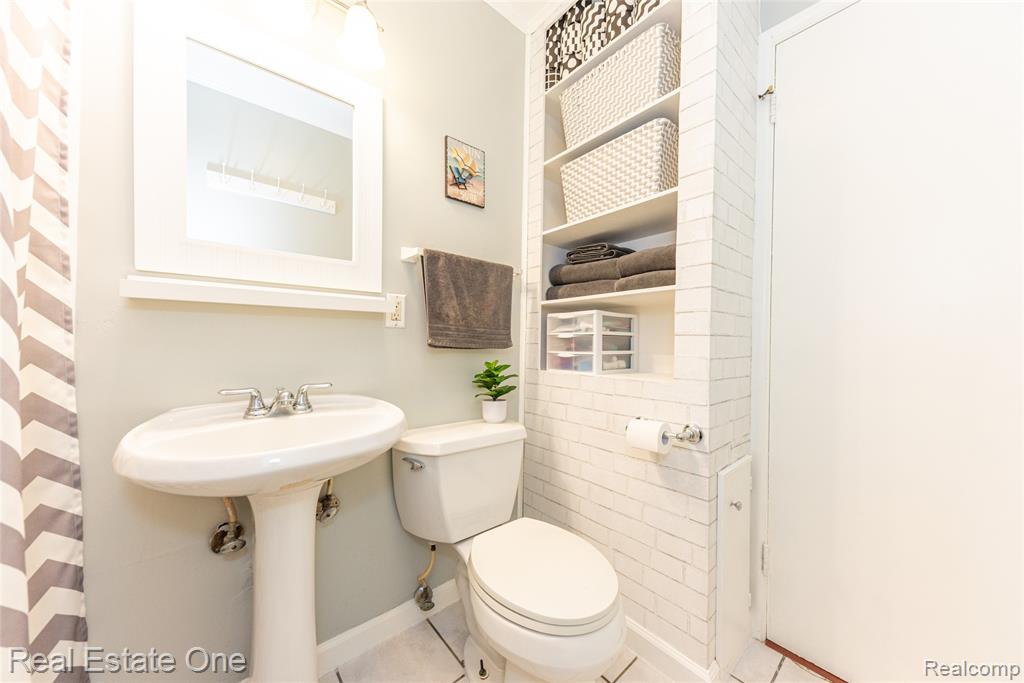 5350 Military Avenue, Brighton, MI 48116 — Photo 16