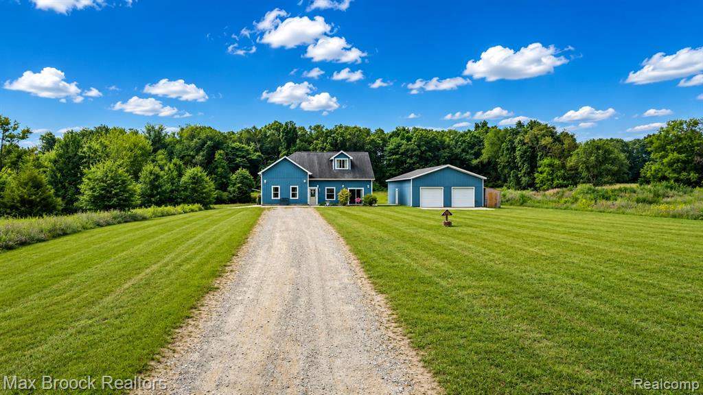 11141 Hannewald Road, Munith, MI 49259