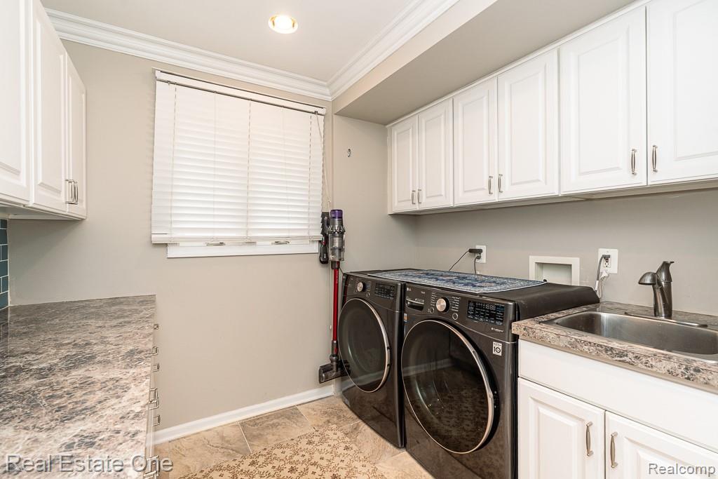 6595 Edith Court, Troy, MI 48085 — Photo 35