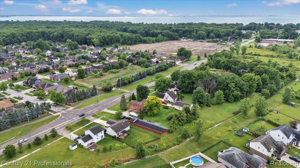 53611 County Line Road, New Baltimore, MI 48047 — Photo 10