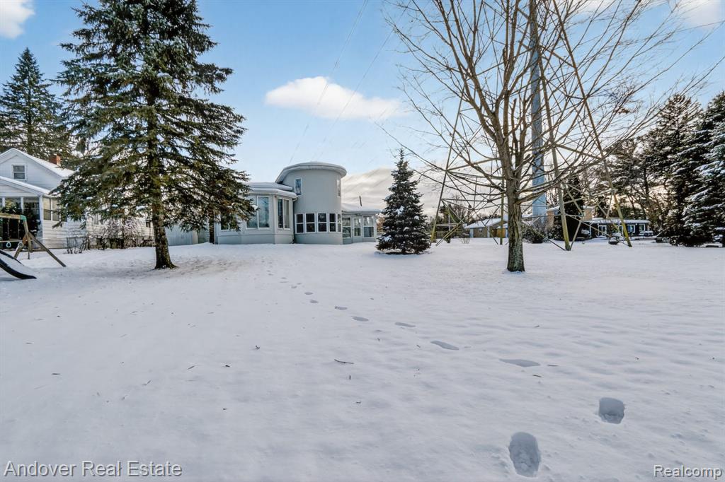 4055 Mitchell Drive, Flint, MI 48506 — Photo 5