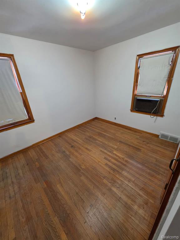 7653 Warwick Street, Detroit, MI 48228 — Photo 5