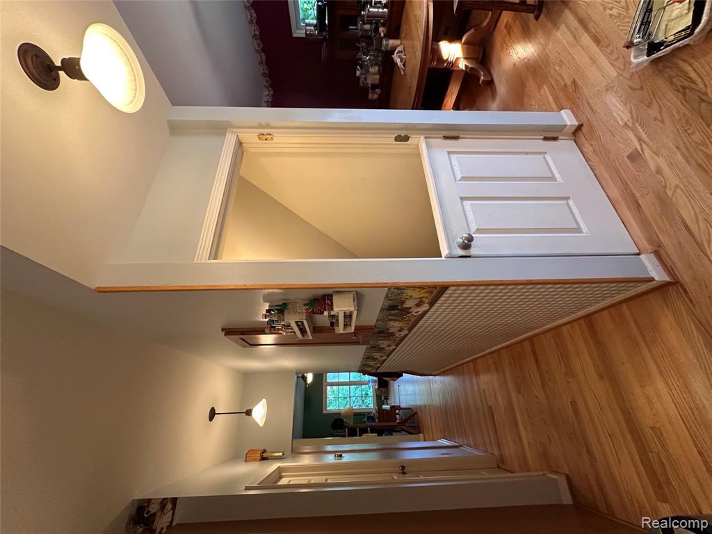 8650 Oak Hill Road, Clarkston, MI 48348 — Photo 14