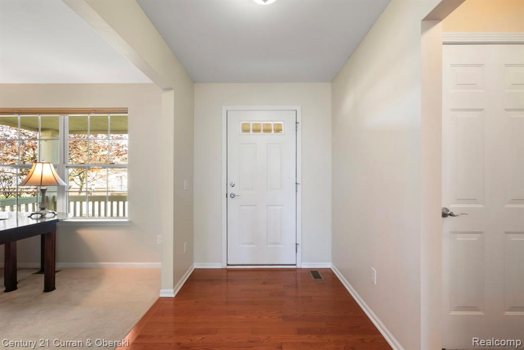 1091 Paddock Drive, South Lyon, MI 48178 — Photo 12