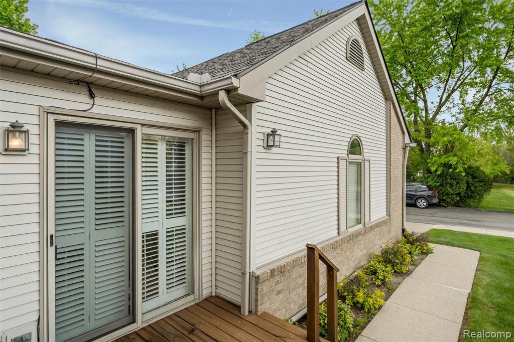44500 Meadowcreek Lane, Canton, MI 48187 — Photo 36