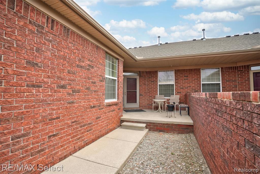 5664 Murphy Court, Warren, MI 48092 — Photo 4