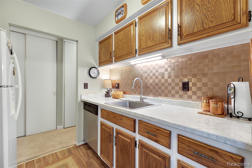 1700 Monticello Street, 2, Trenton, MI 48183 — Photo 14