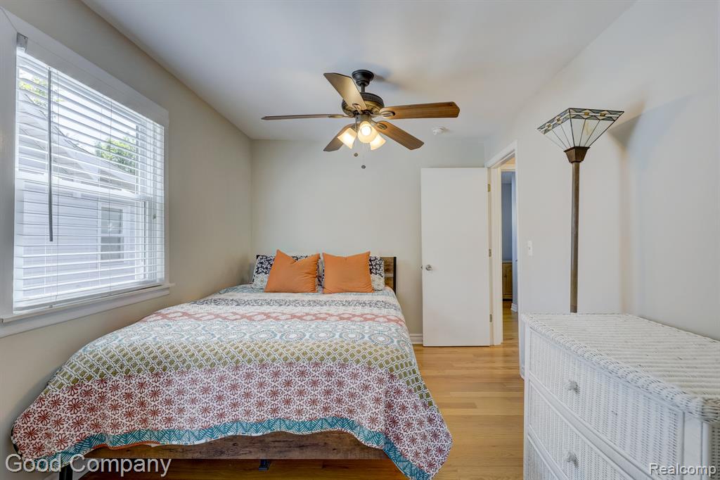 45 W Morehouse Avenue, Hazel Park, MI 48030 — Photo 20