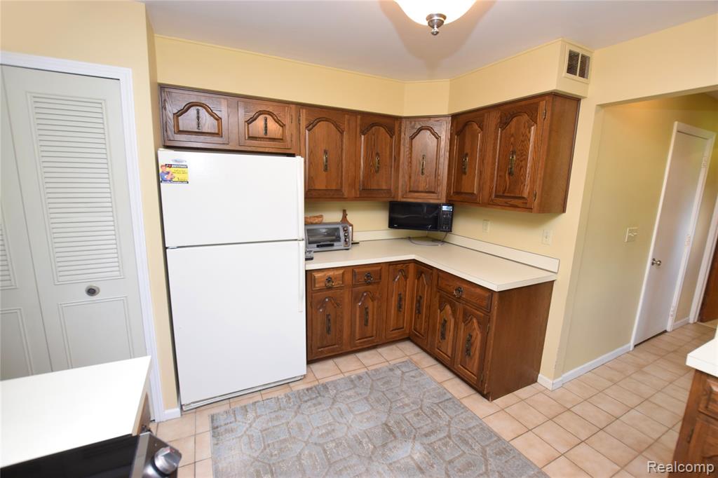 5340 Brobeck Street, Flint, MI 48532 — Photo 5
