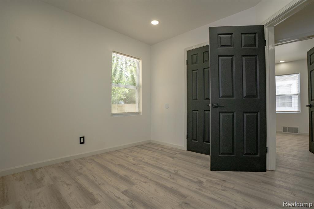 8068 Patton Street, Detroit, MI 48228 — Photo 19