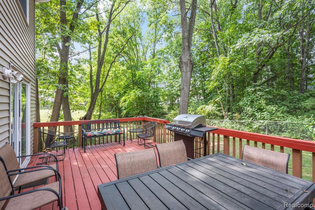 6550 Avon Drive, Brighton, MI 48116 — Photo 37