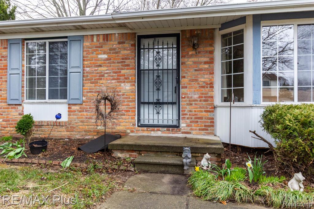 6051 HOMESTEAD, Grand Blanc, MI 48439 — Photo 3