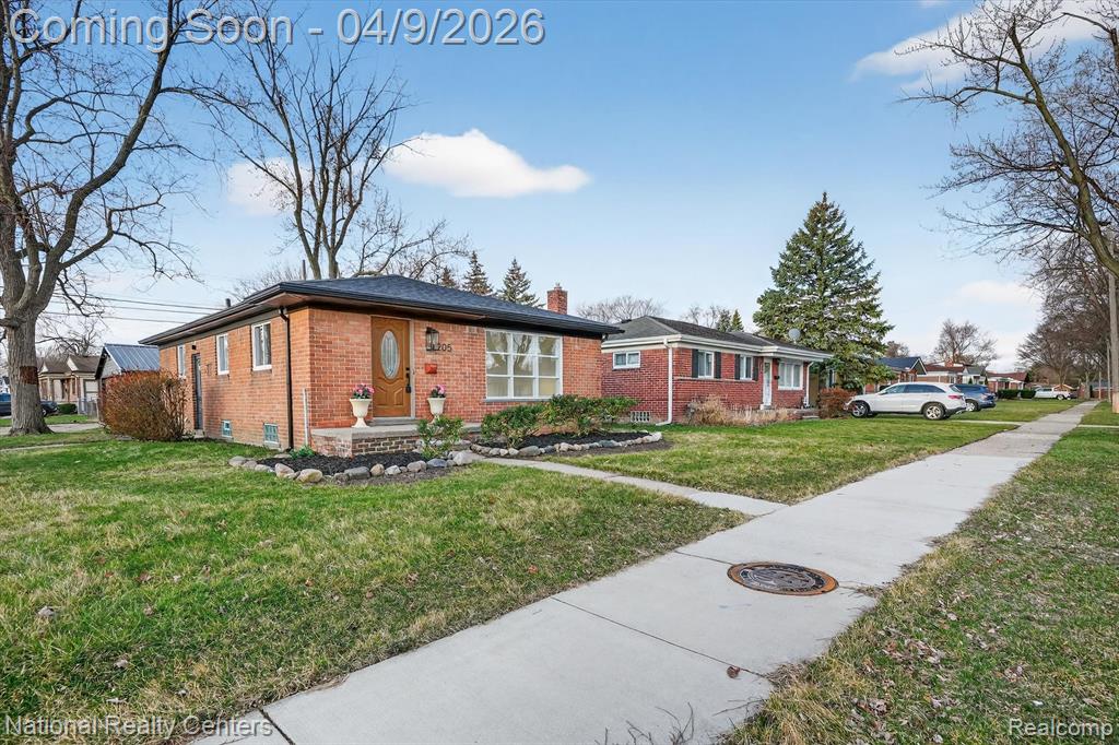 205 Royal Park Lane, Madison Heights, MI 48071 — Photo 2