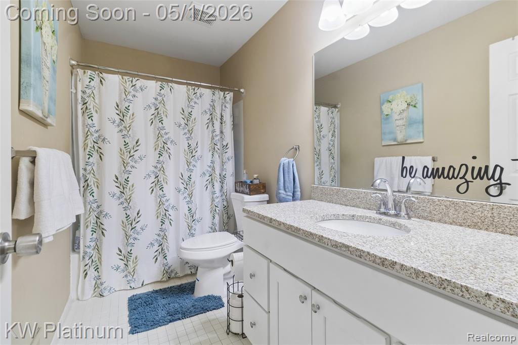 29061 E Brittany Court, Roseville, MI 48066 — Photo 15