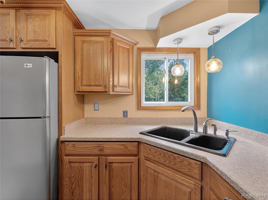 43801 Burtrig Road, Van Buren, MI 48111 — Photo 14