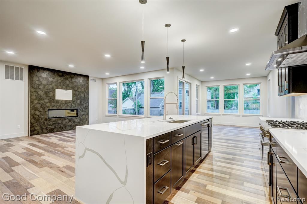812 Irving Avenue, Royal Oak, MI 48067 — Photo 27