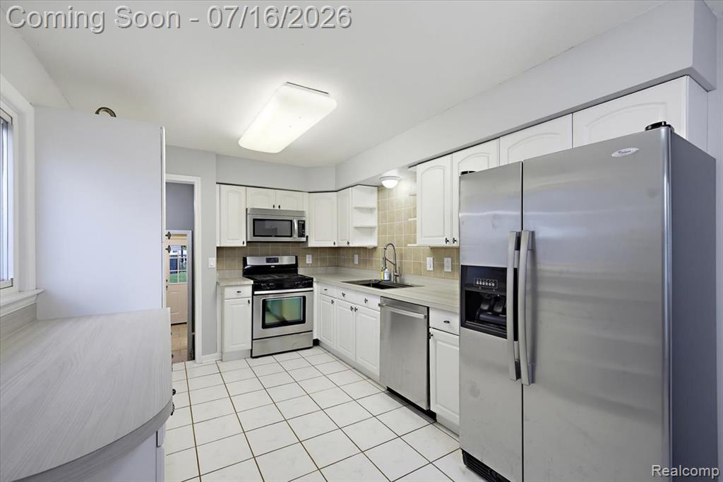 986 Gill Street, Oxford, MI 48371 — Photo 14