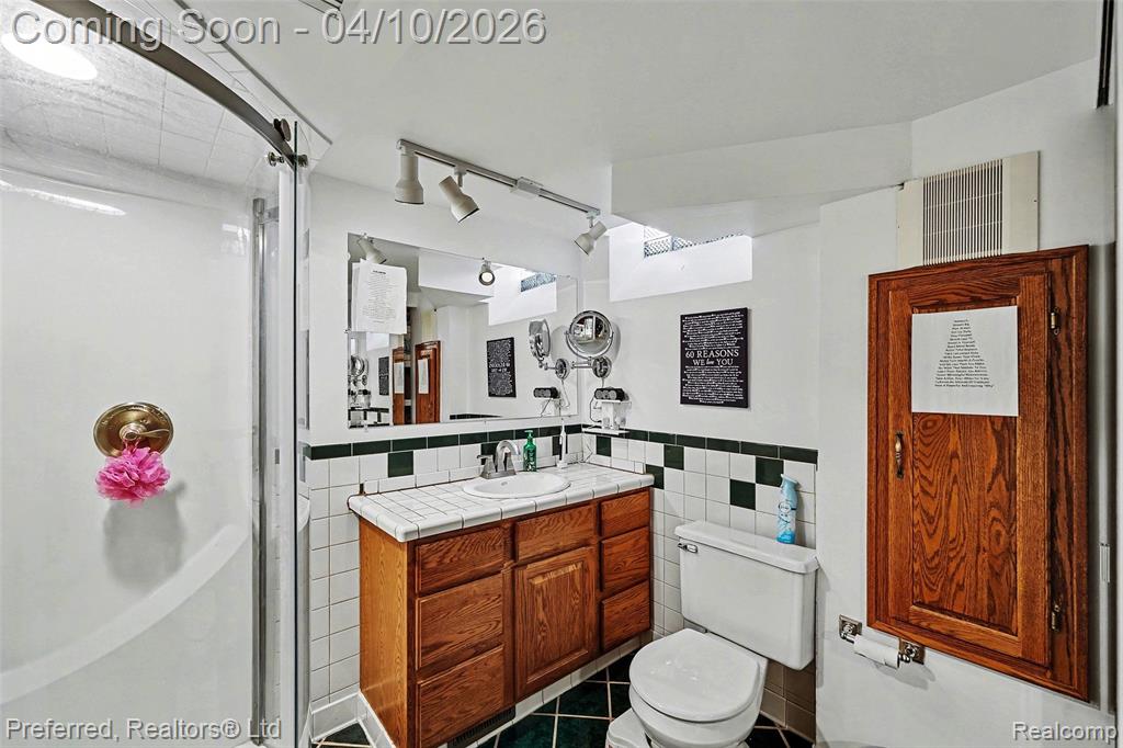 7710 Lear Court, Westland, MI — Photo 23