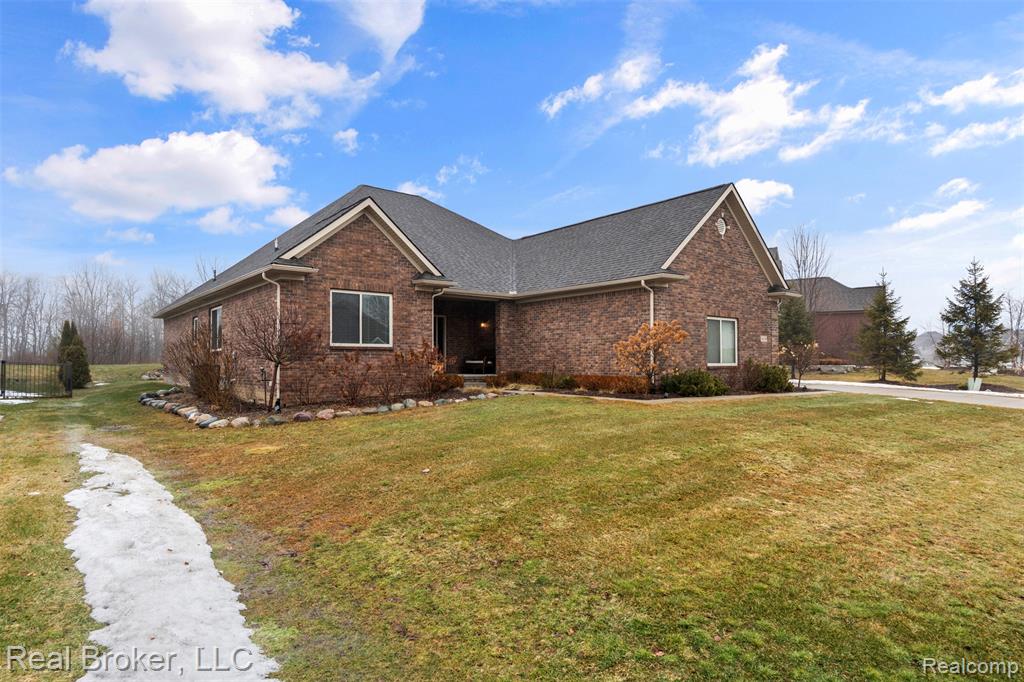 5439 Morgan Lake Drive, Clarkston, MI 48348 — Photo 4