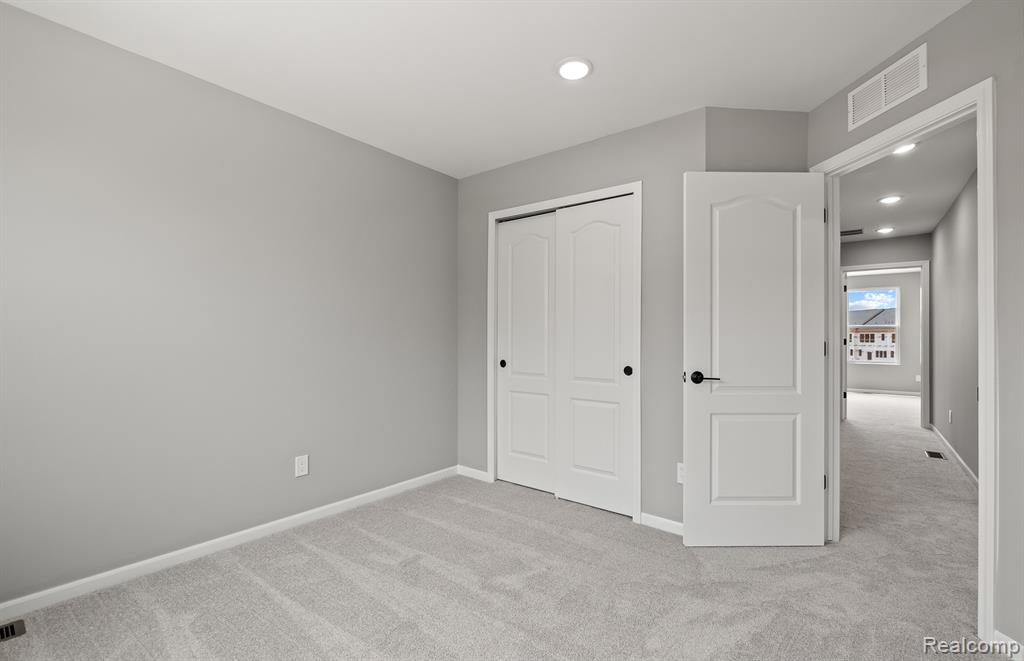 43026 Atwood Avenue, Novi, MI — Photo 32