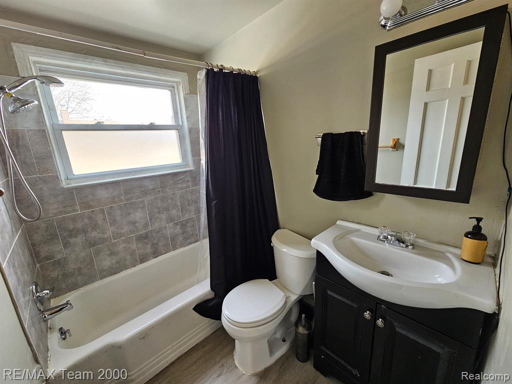 4600 FIRESTONE Street, 12, Dearborn, MI 48126 — Photo 10