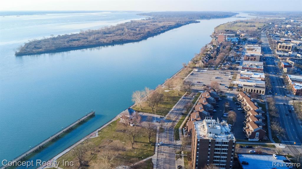 2851 Biddle Avenue, Wyandotte, MI 48192 — Photo 40