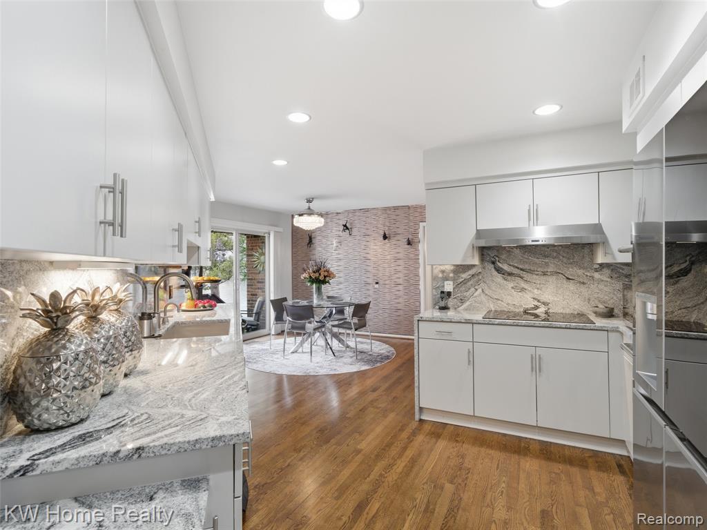 4749 Tara Court, West Bloomfield, MI 48323 — Photo 28