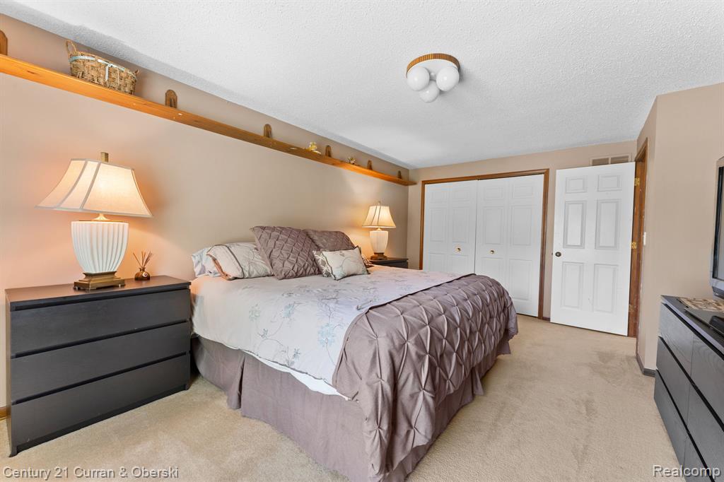 44962 Steeplepath, Novi, MI — Photo 24