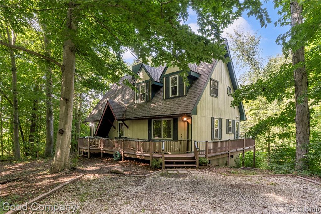 8569 Stonegate Drive, Northville, MI 48168 — Photo 2