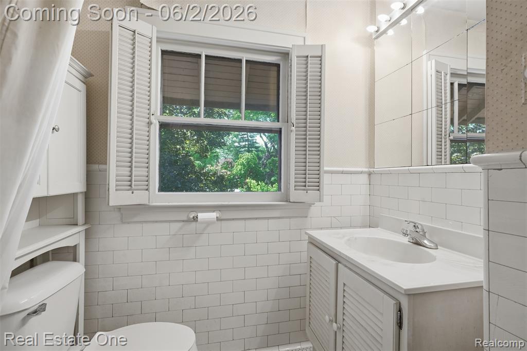 8606 Hendrie Boulevard, Huntington Woods, MI — Photo 21