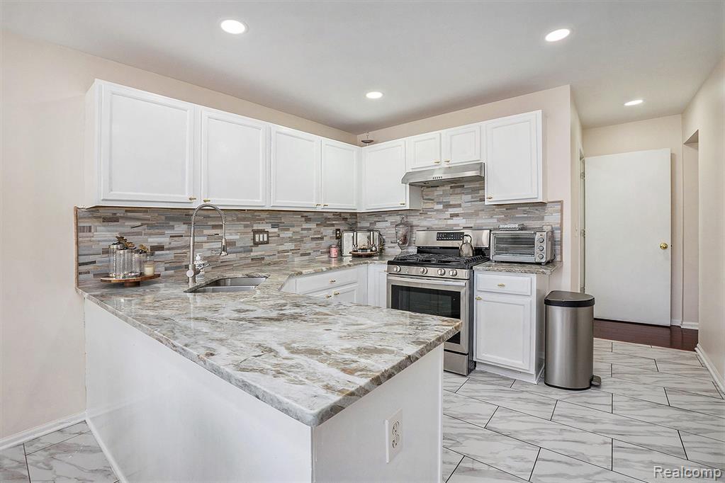 5477 Victory Circle, Sterling Heights, MI 48310 — Photo 13