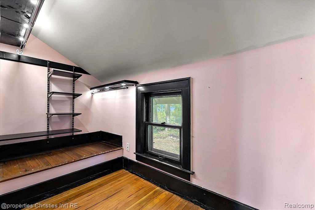 546 Leroy Street, Fenton, MI 48220 — Photo 27