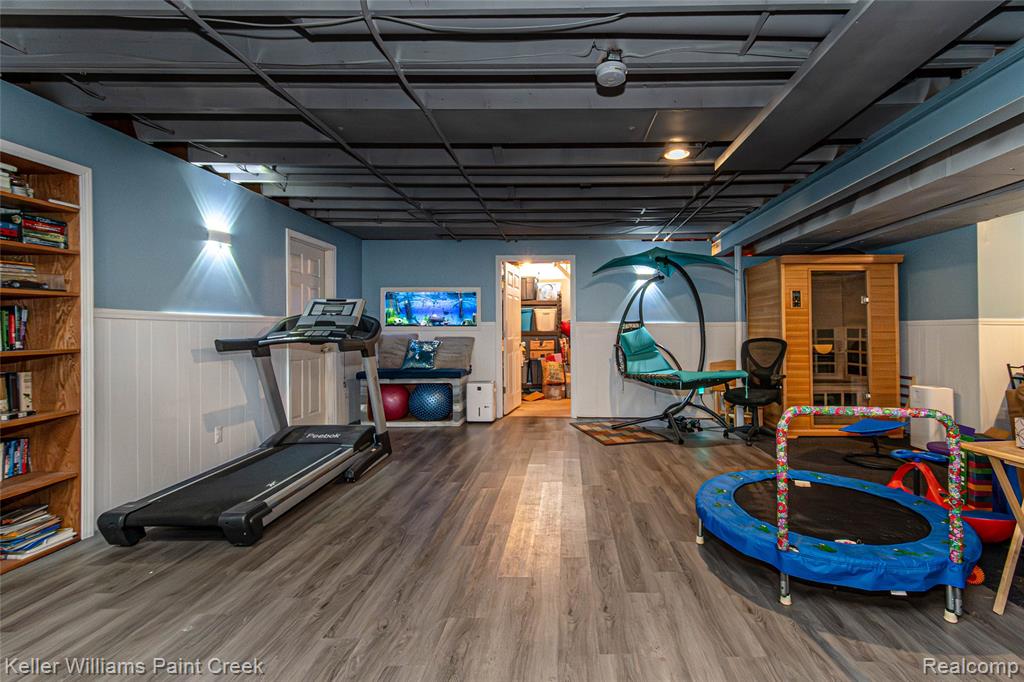 35452 Saint Clair Drive, New Baltimore, MI 48047 — Photo 37