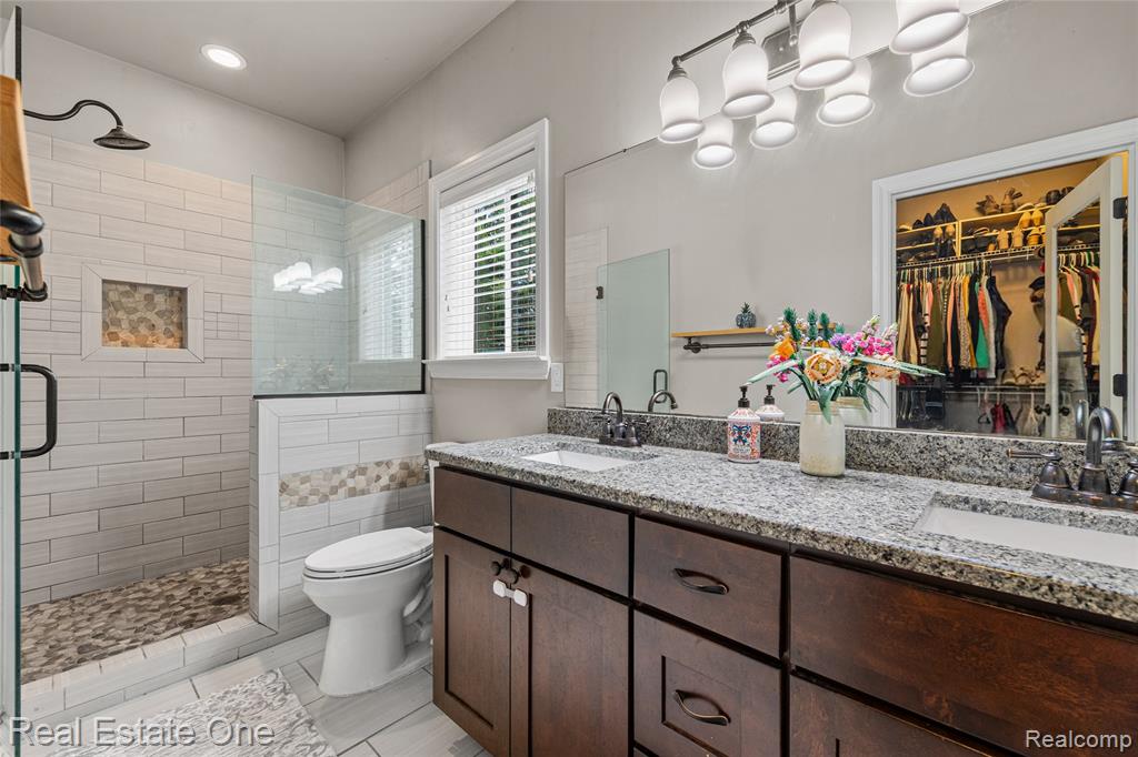 428 Pheasant Ridge Court, Ortonville, MI 48462 — Photo 17