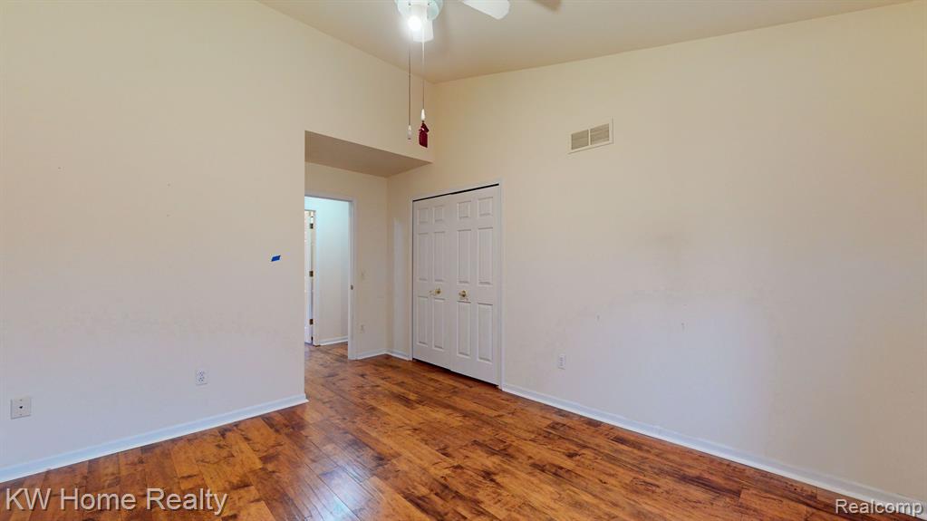 43516 RIVERBEND Boulevard, Clinton Twp, MI 48038 — Photo 18