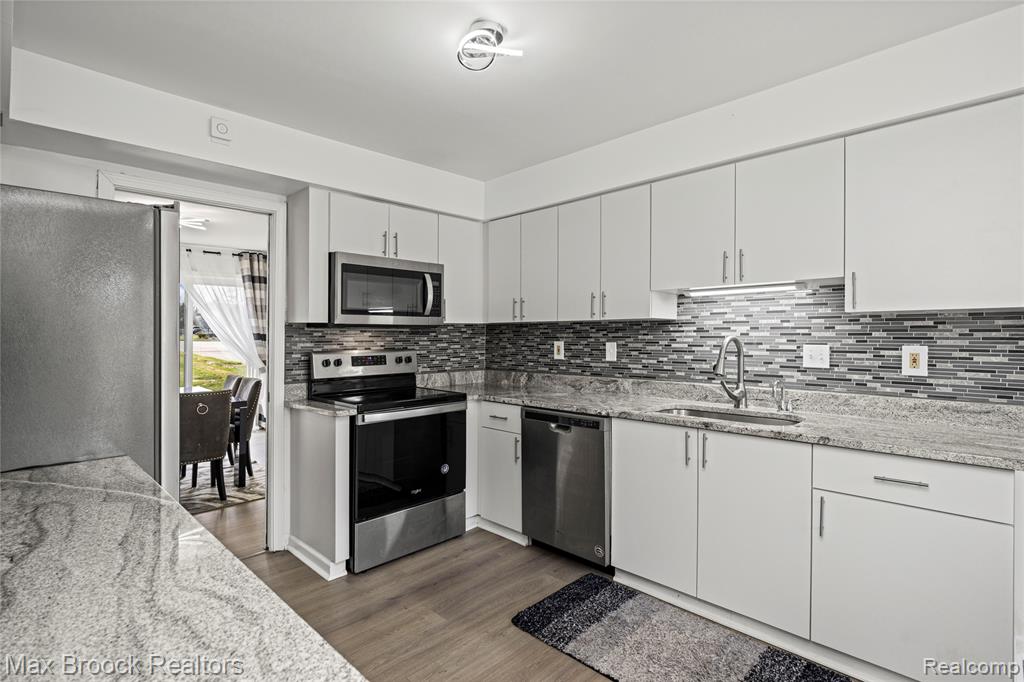 7451 Pebble Point, West Bloomfield, MI — Photo 11