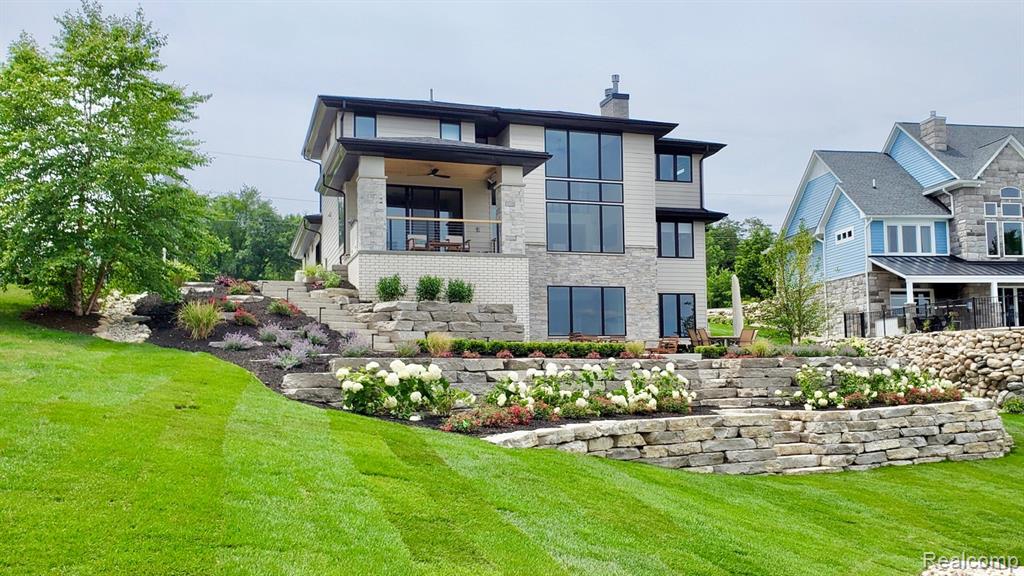 7020 Driftwood Drive, Fenton, MI 48430 — Photo 3