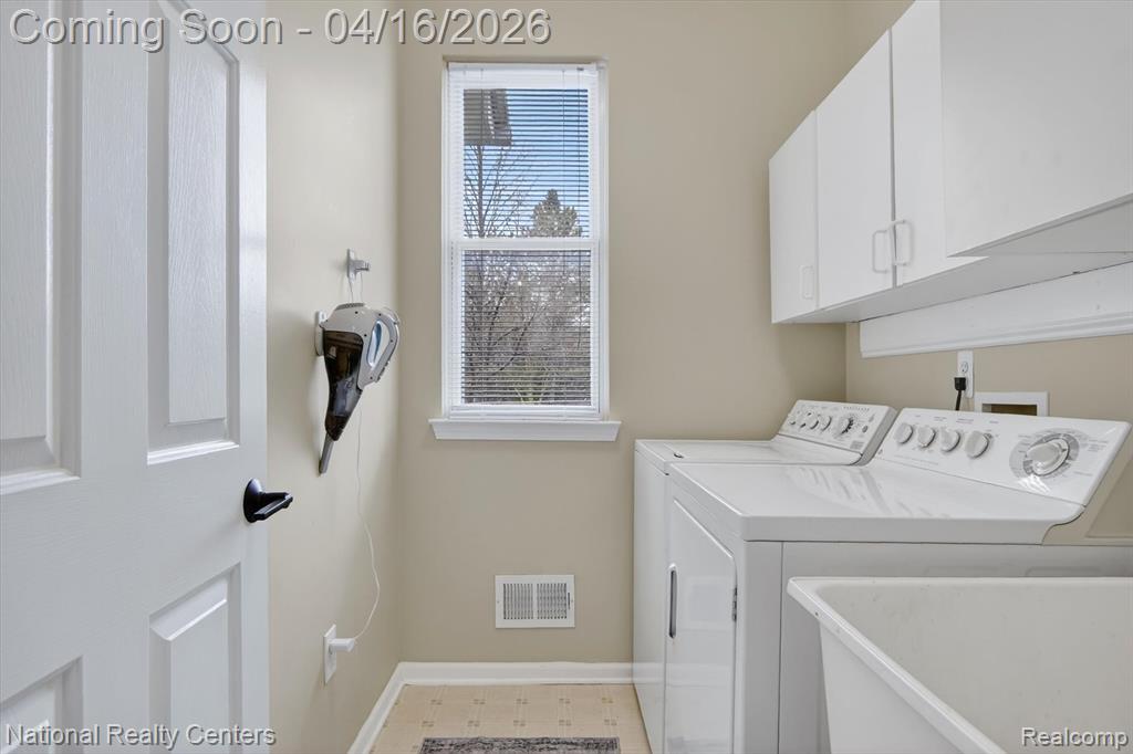 43181 Emerson Way, Novi, MI 48377 — Photo 38