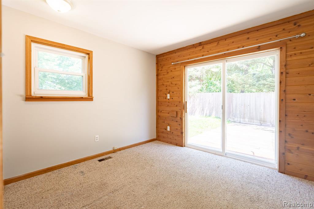 4069 Loch Drive, Highland, MI — Photo 16