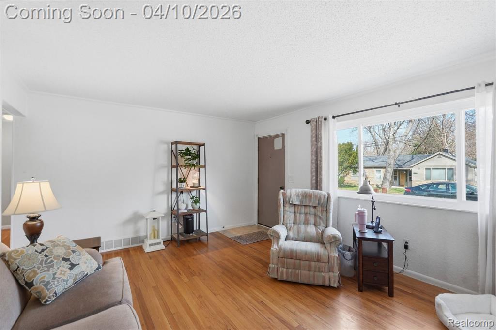 7039 Lapham, Waterford, MI 48329 — Photo 6