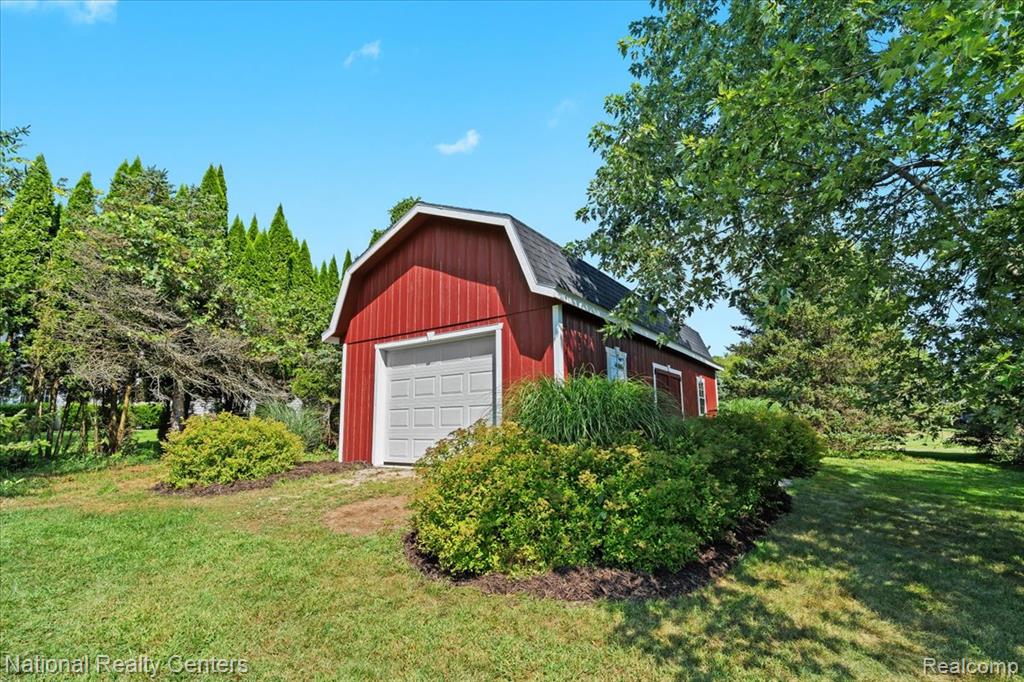 4650 Cooley Lake Road, Commerce Twp, MI 48382 — Photo 37