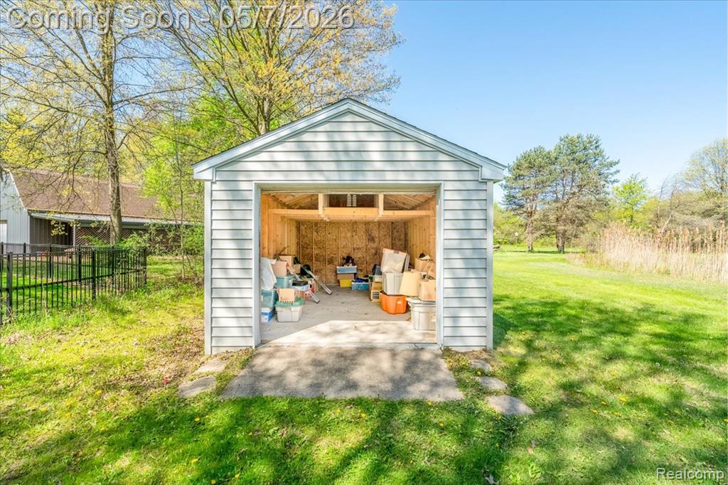20650 Sherwood Road, Belleville, MI 48111 — Photo 9